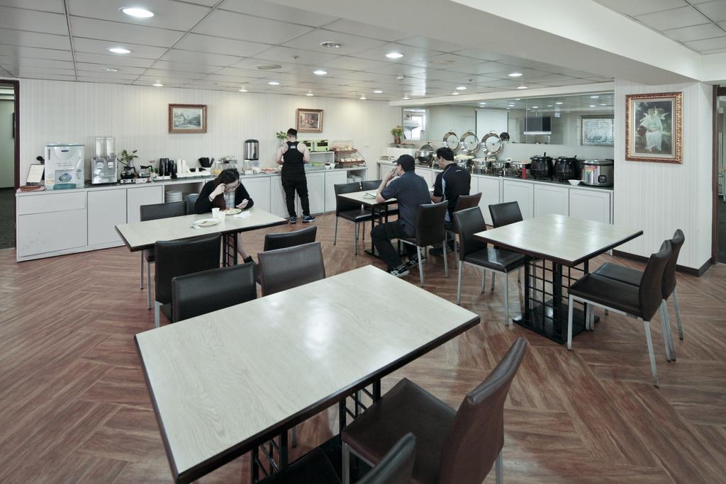 Lincoln Hotel Tainan Eksteriør billede